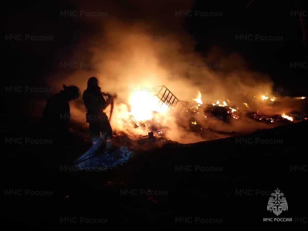 Пожар в Мещовском районе, д. Казаковка, ул. Сиреневая