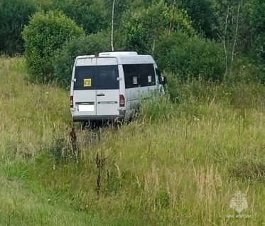 Спасатели МЧС принимали участие в ликвидации ДТП в Мещовском районе, 212 км автодороги М-3 «Украина»